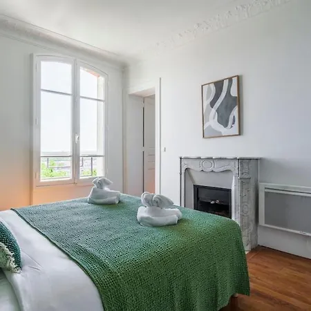 Spacieux Vue Sur Tour Effeil - Apartman Puteaux